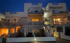 Spacious And Luxurious Apartment
